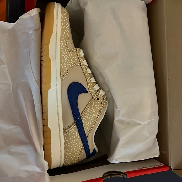 Nike Dunk Low Sesame Bagels - Picture 1 of 3